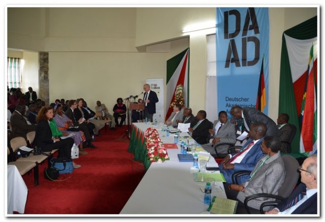 daad director giving his speech during the launch
